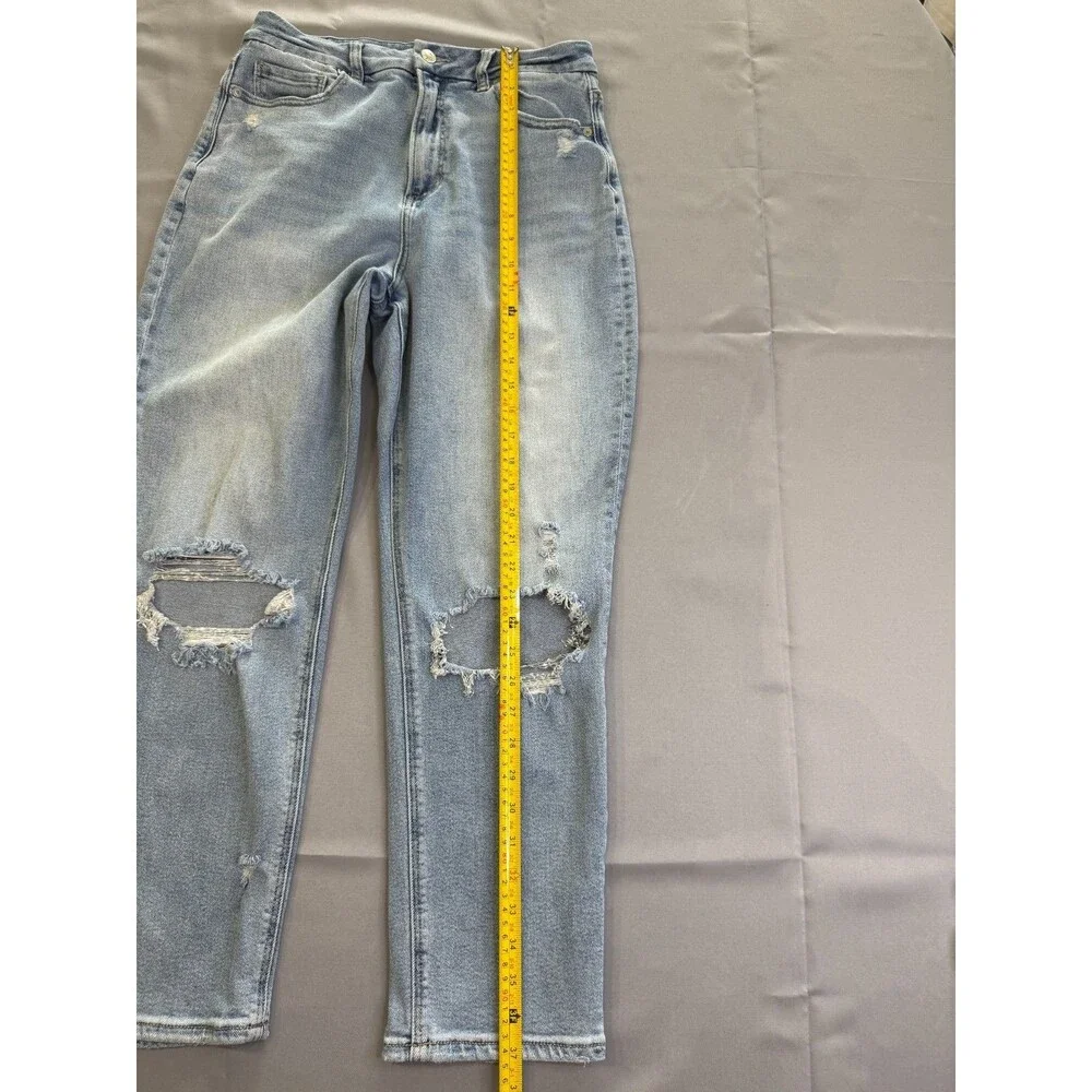 American Eagle Mid Rise Straight Jeans Light Wash Stretch Distressed 8 Regular